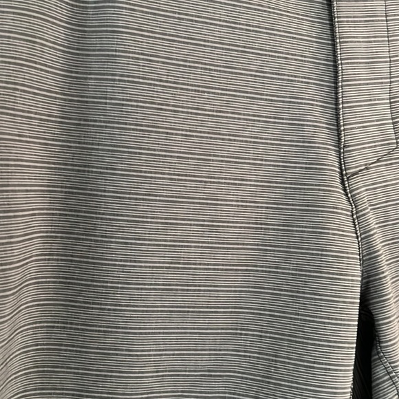 Hang Ten hybrid shorts. - Picture 2 of 10